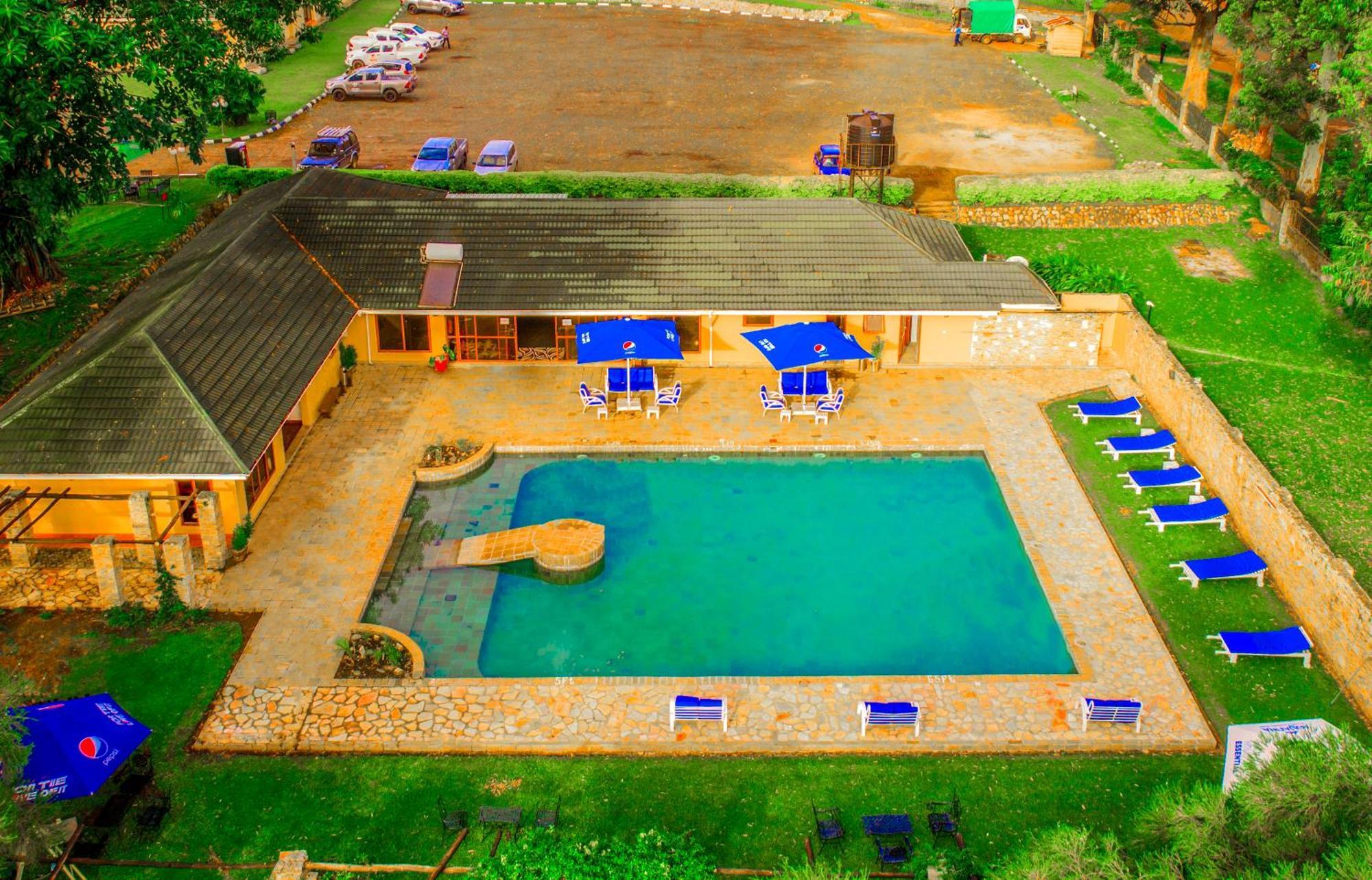 Mountains Of The Moon Hotel Fort Portal المظهر الخارجي الصورة