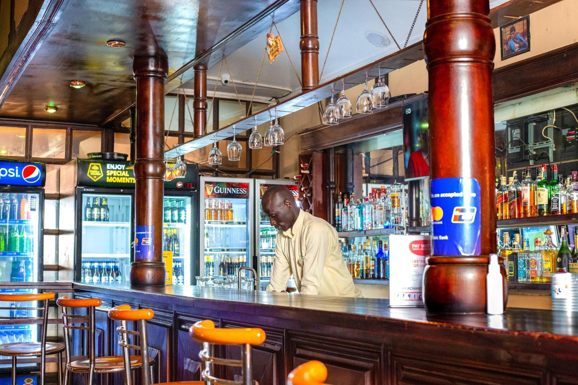 Mountains Of The Moon Hotel Fort Portal المظهر الخارجي الصورة